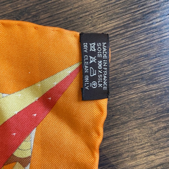 Hermes Orange L'Ombrelle Magique Silk Scarf - Picture 9 of 9